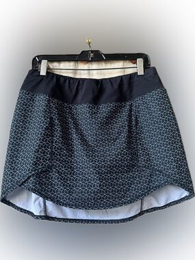 Oiselle Roga running skirt skort shorts black geometric 10 like new!